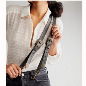 New🌟Western Tooled Suspenders
Free People-Pine Green
